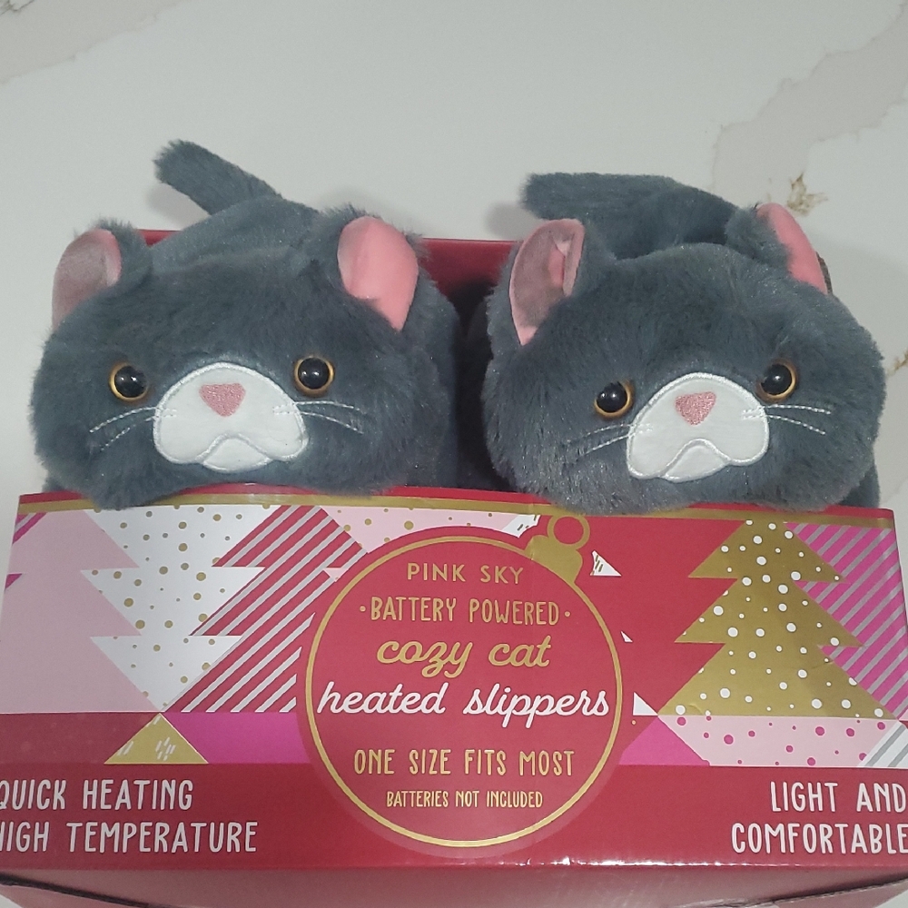 Pink Sky Cozy Cat Heated Slippers - Gray